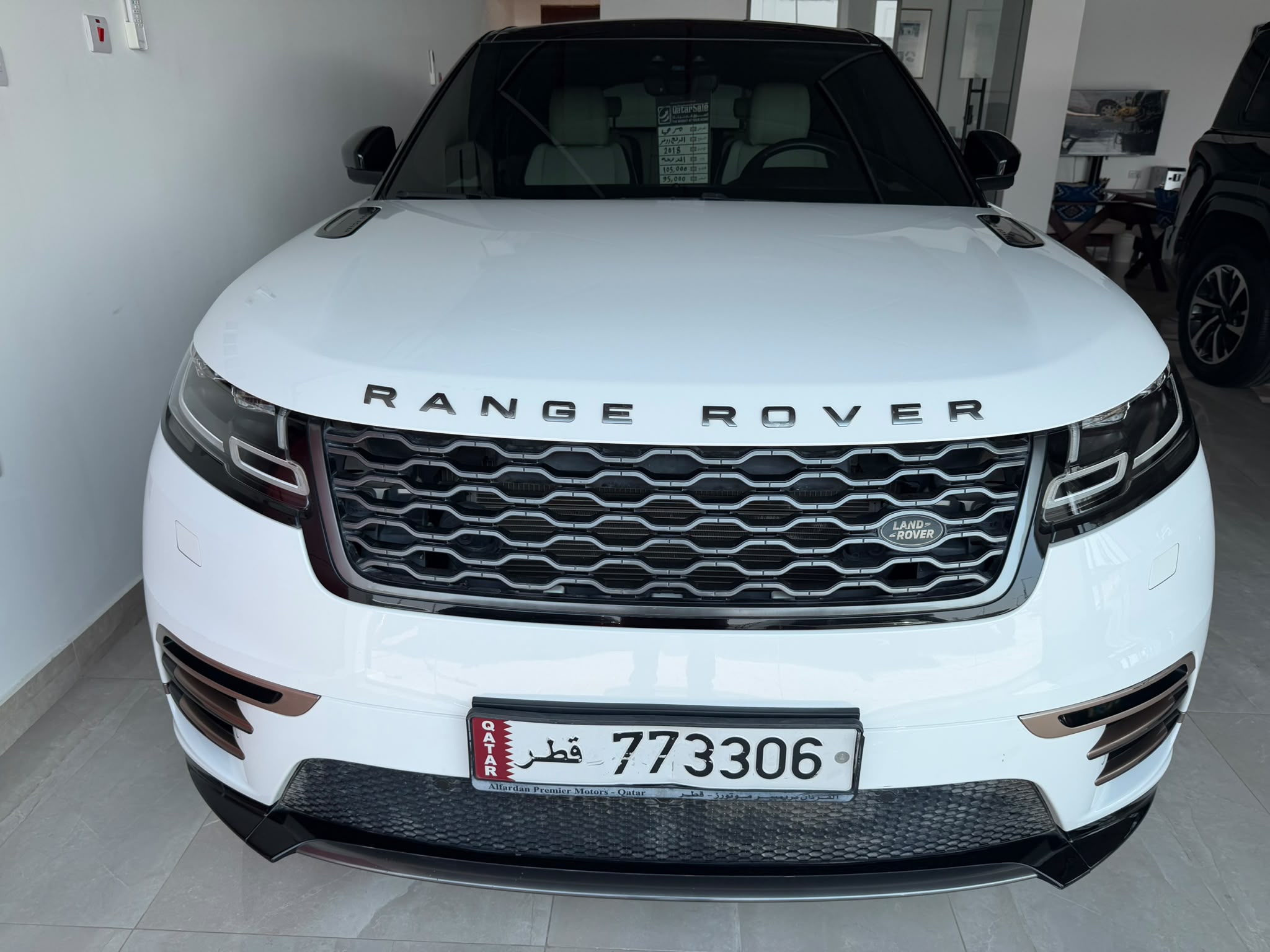 Land Rover Range Rover Velar 2018 - Image 2