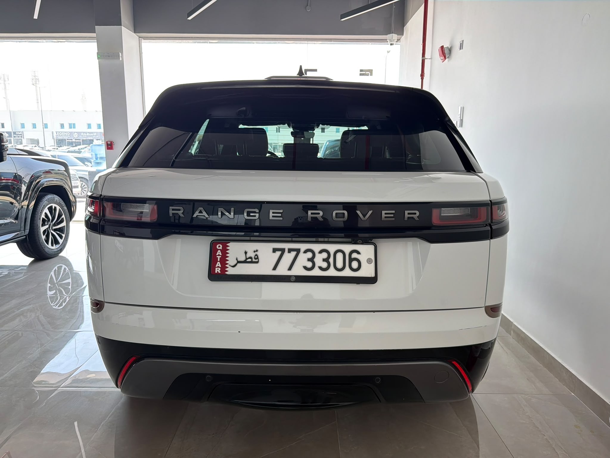 Land Rover Range Rover Velar 2018 - Image 4