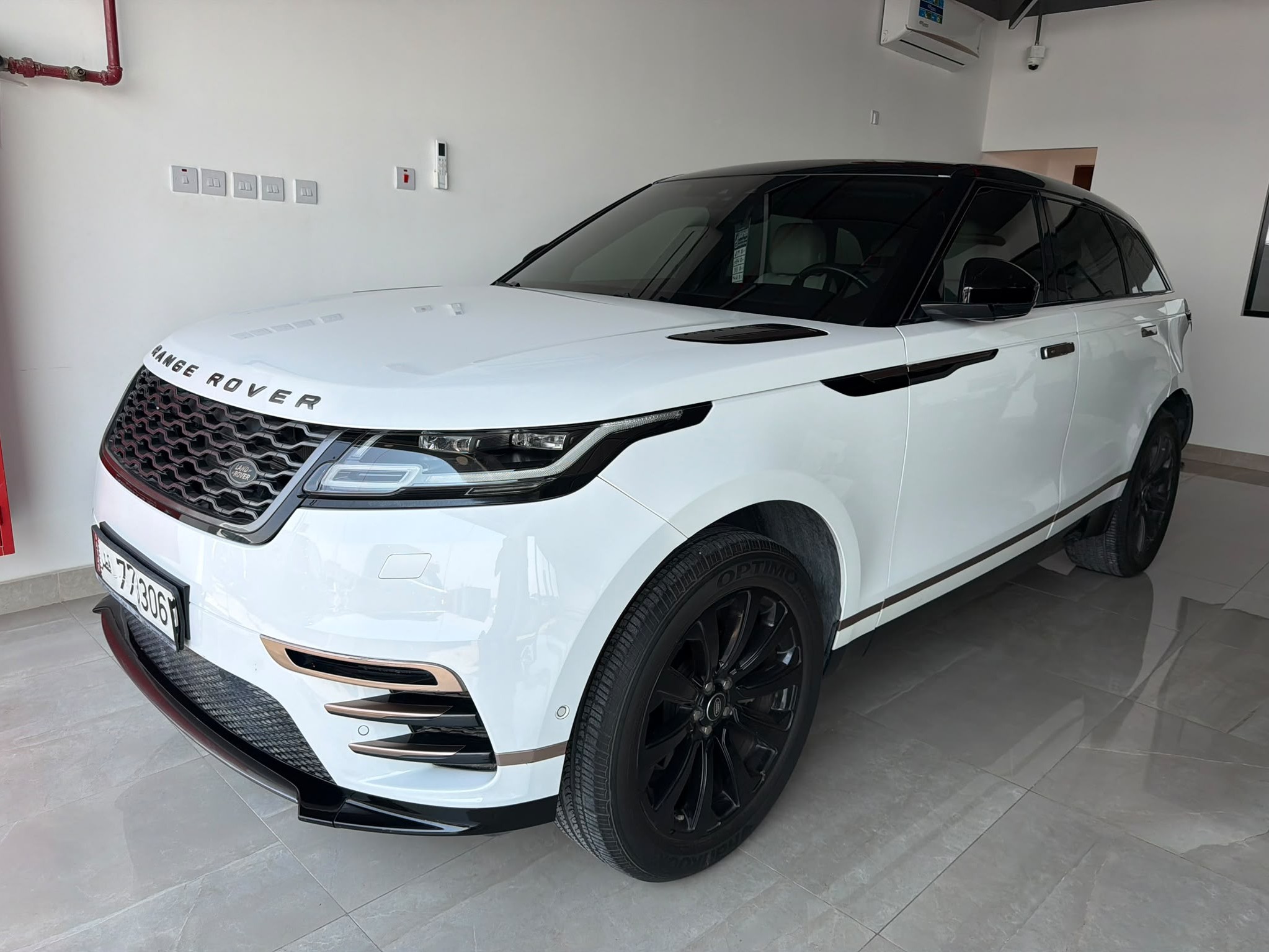Land Rover Range Rover Velar 2018 - Image 1