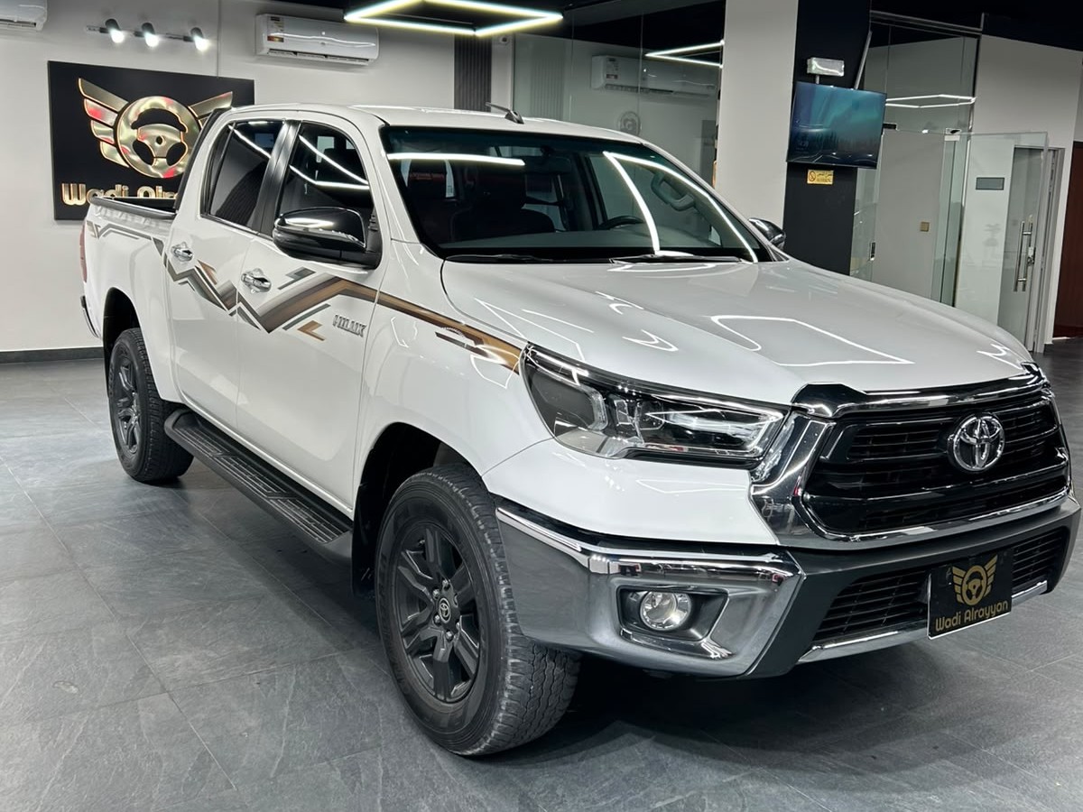 Toyota Hilux 4X4 2024