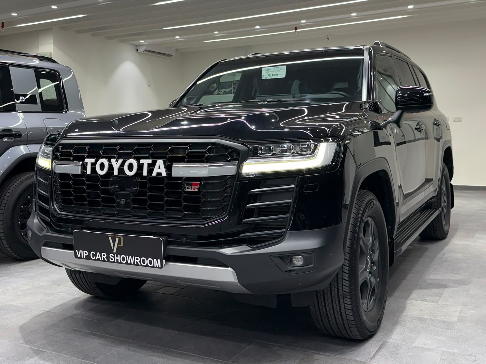 تويوتا لاند كروزر GR TWIN TURBO 2023 - Image 3