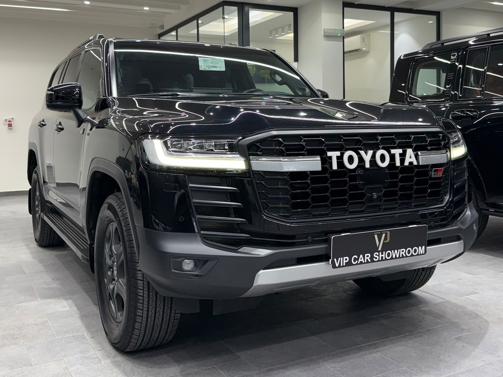 تويوتا لاند كروزر GR TWIN TURBO 2023 - Image 1