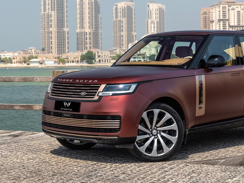 Land Rover Range Rover Vogue SV  2023 - Image 2