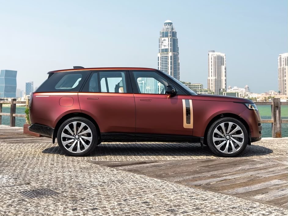 Land Rover Range Rover Vogue SV  2023 - Image 3