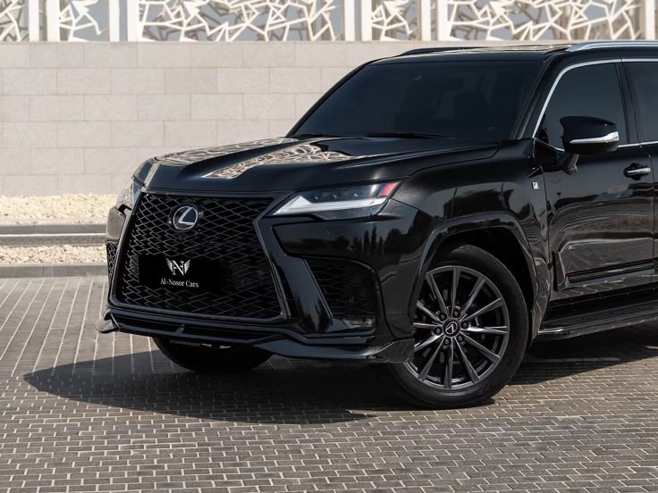 Lexus LX 600  F-Sport 2024 - Image 2