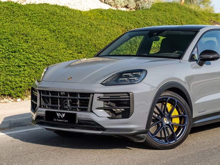 Porsche Cayenne Turbo  2024 - Image 2