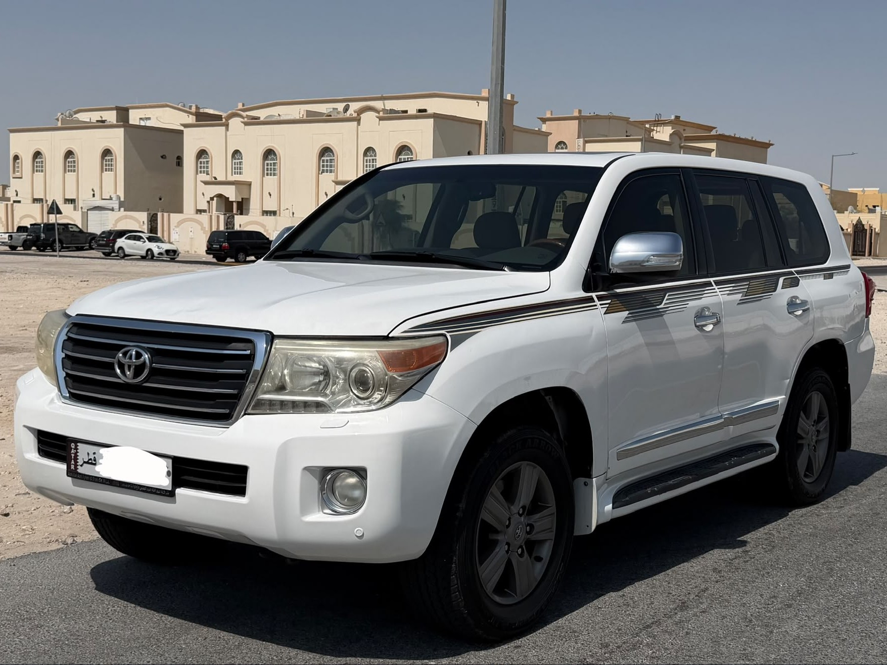 تويوتا لاند كروزر جي اكس ار v8 2014 - Image 3