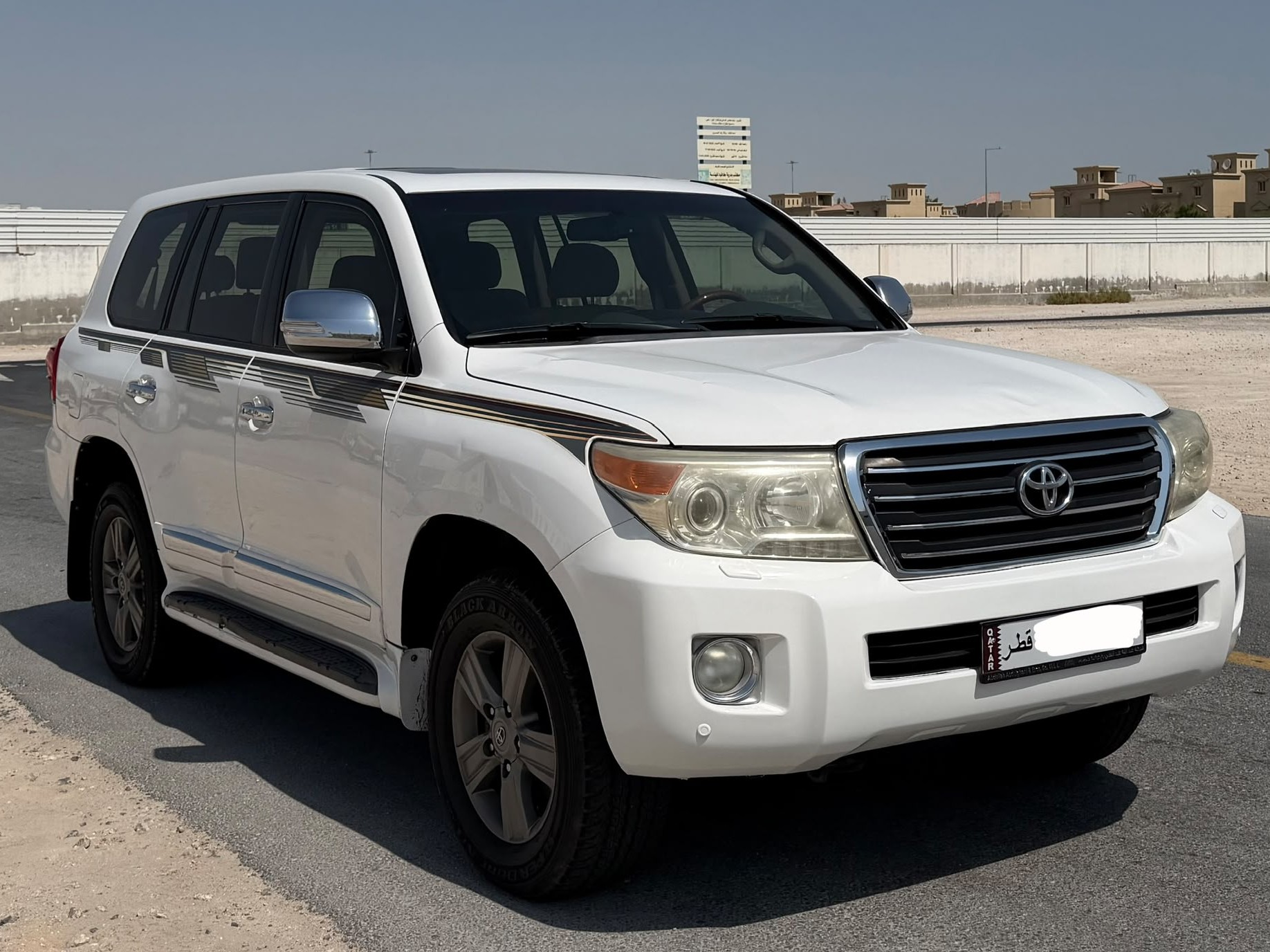 تويوتا لاند كروزر جي اكس ار v8 2014 - Image 1