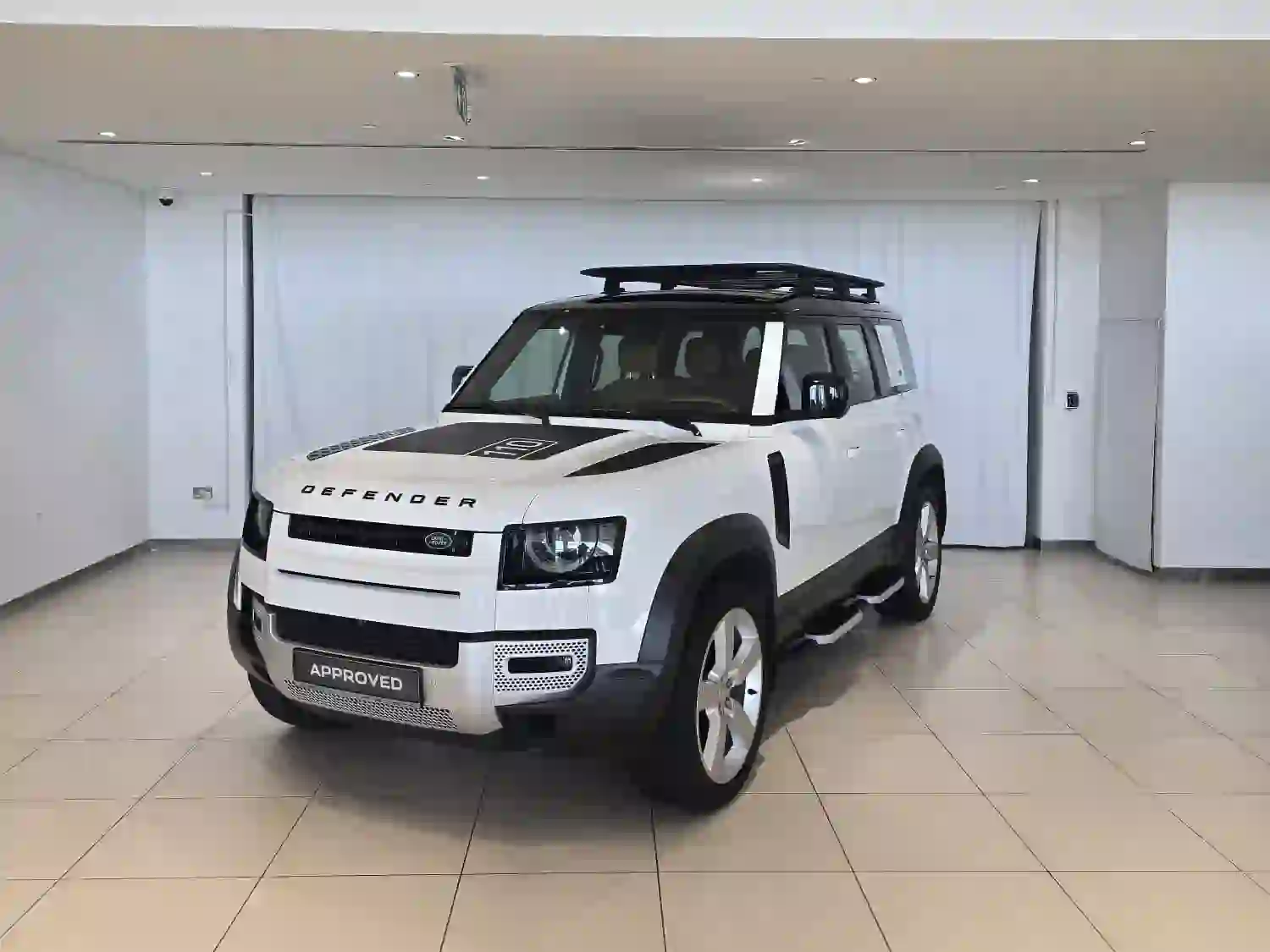 Land Rover Defender 110 3.0i6 HSE 2024 - Image 1