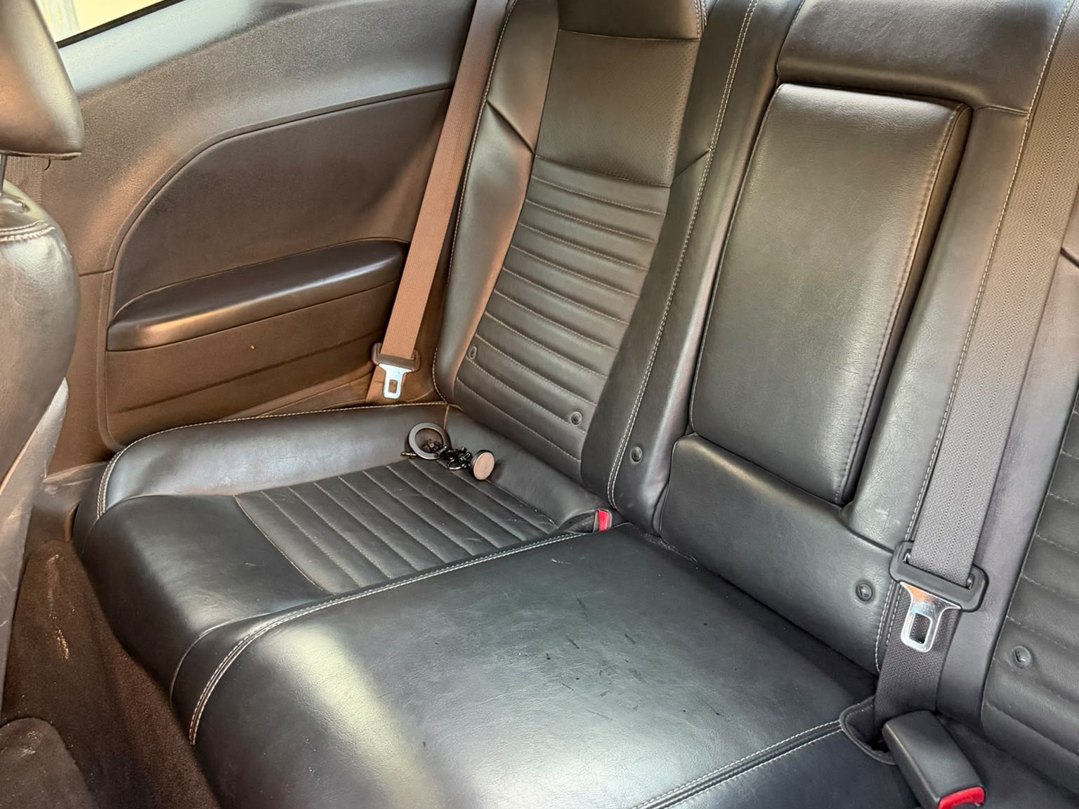 Dodge Challenger V6 2012 - Image 4