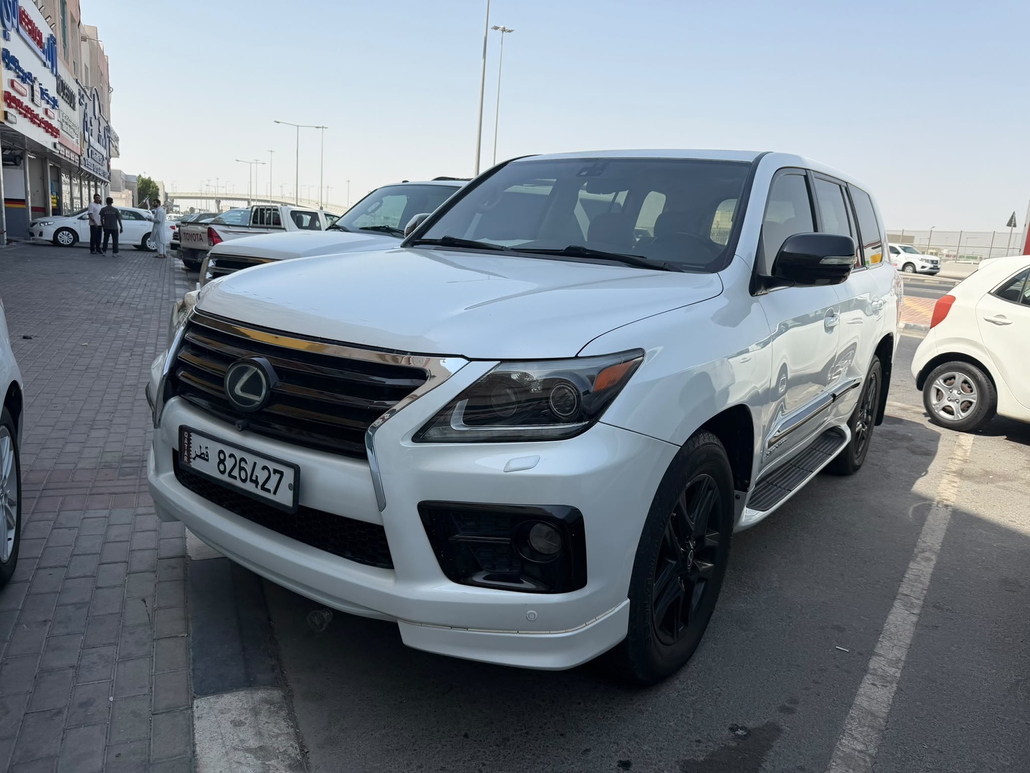 Lexus LX 570 2009 - Image 3