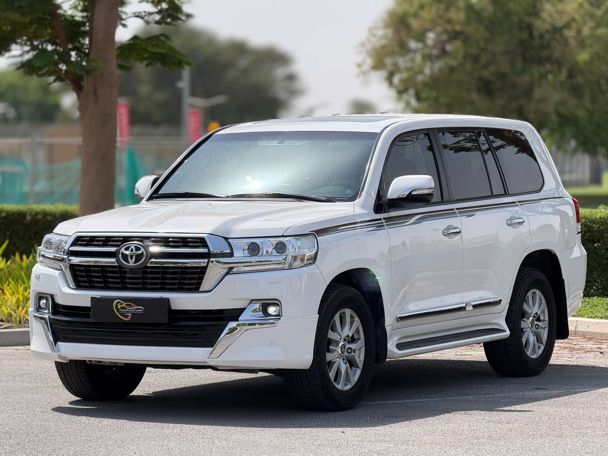 Toyota Land Cruiser GXR v8 2020 - Image 3