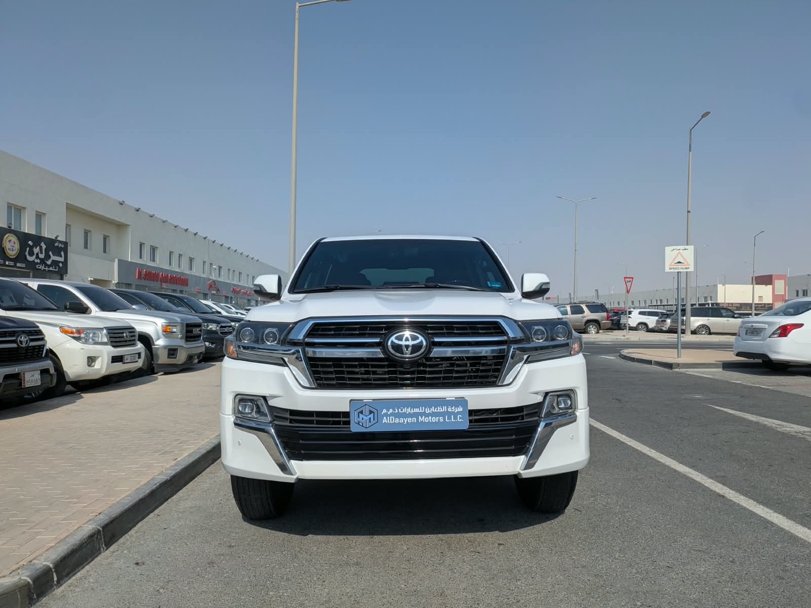 Toyota Land Cruiser GXR Grand Touring 2017 - Image 3