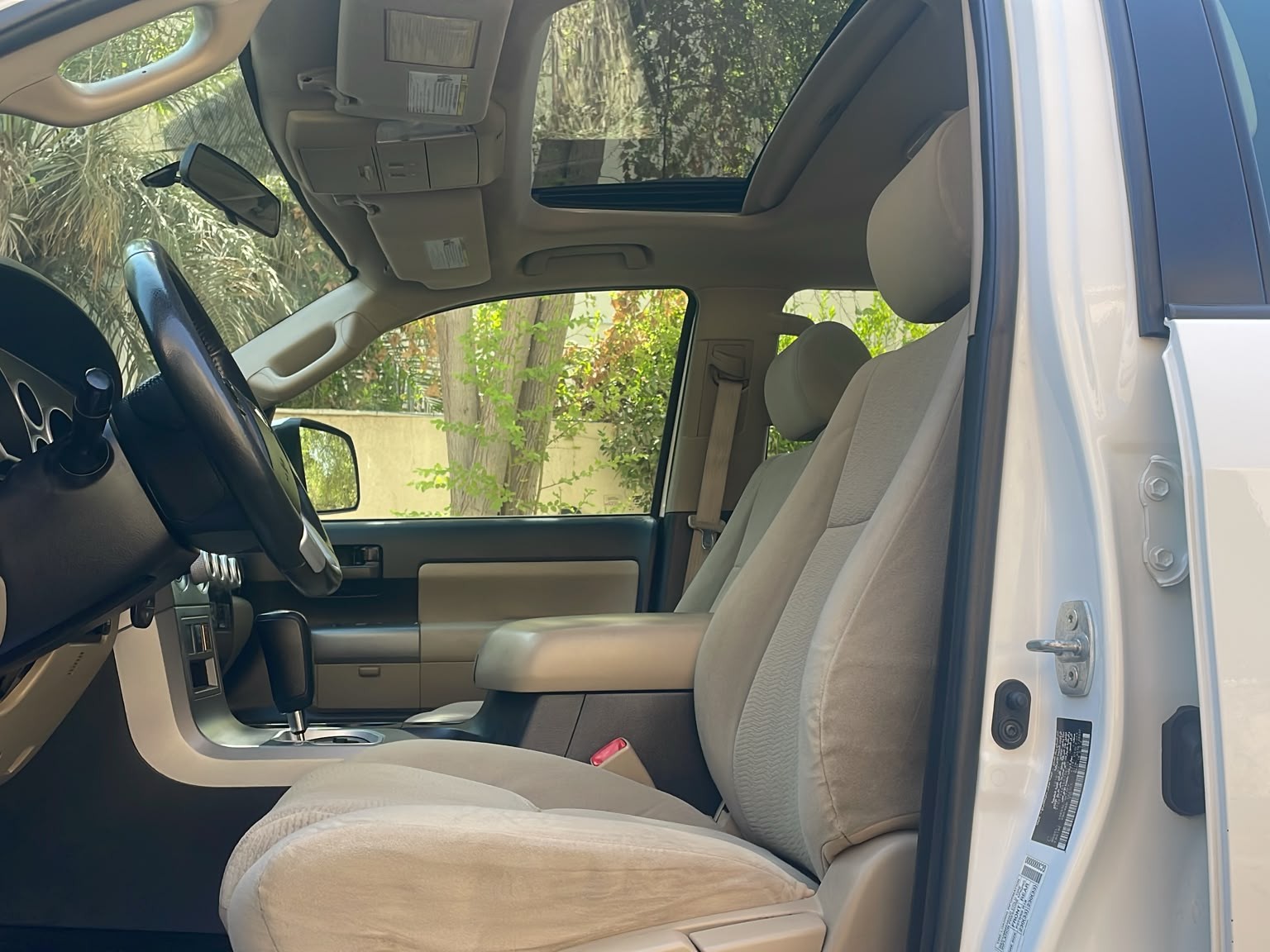 Toyota Sequoia SR5 2016 - Image 4
