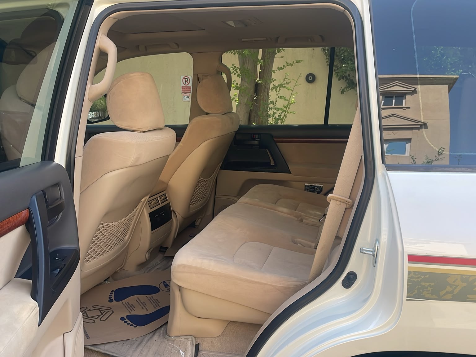 Toyota Land Cruiser GXR v8 2012 - Image 3