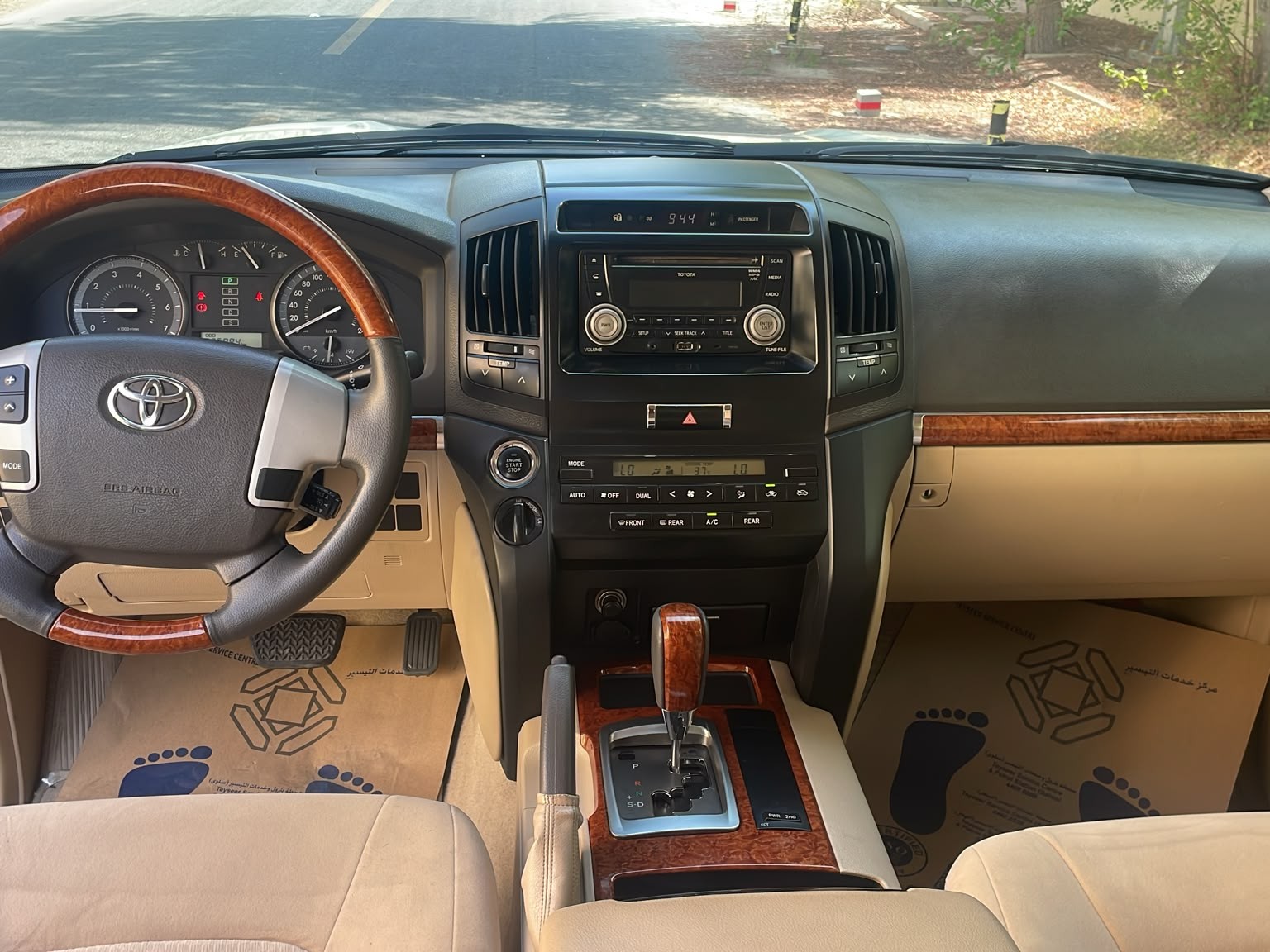 Toyota Land Cruiser GXR v8 2012 - Image 4