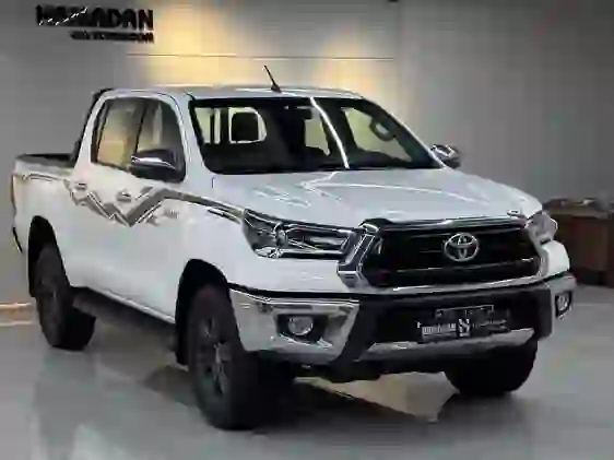 Toyota Hilux 4X4 2024