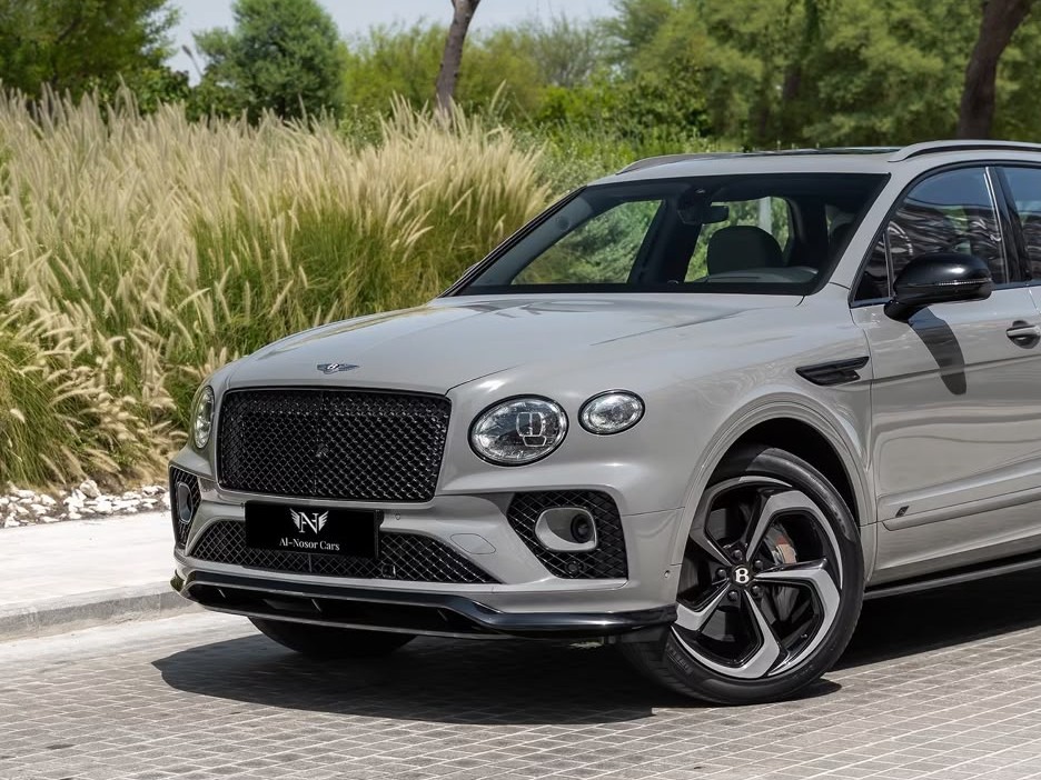 Bentley Bentayga Mulliner 2022 - Image 2