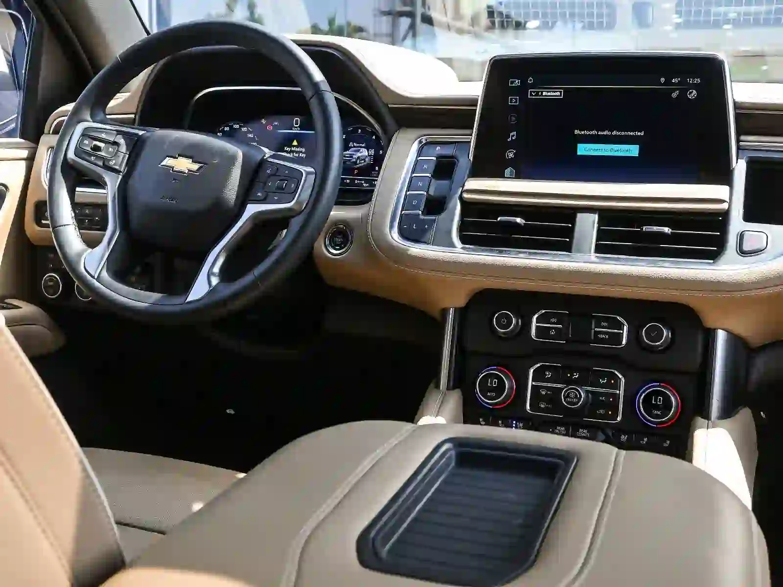 Chevrolet Suburban Premier  2024 - Image 3