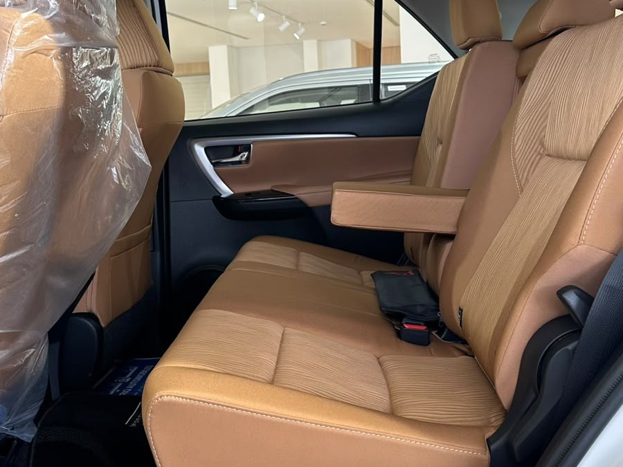 Toyota Fortuner V6 2026 - Image 4