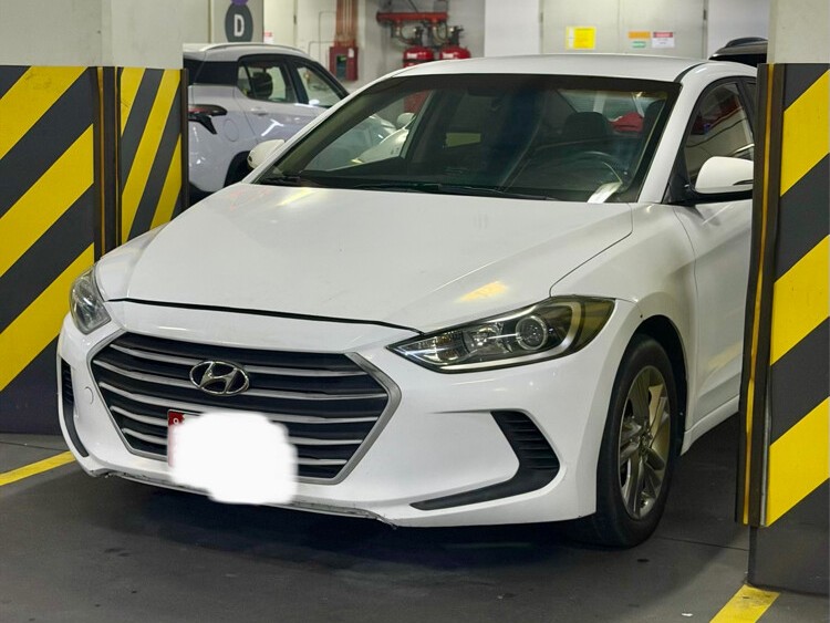 Hyundai Elantra 2019 - Image 2