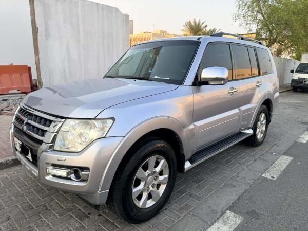 Mitsubishi Pajero 3.5 2016 - Image 2