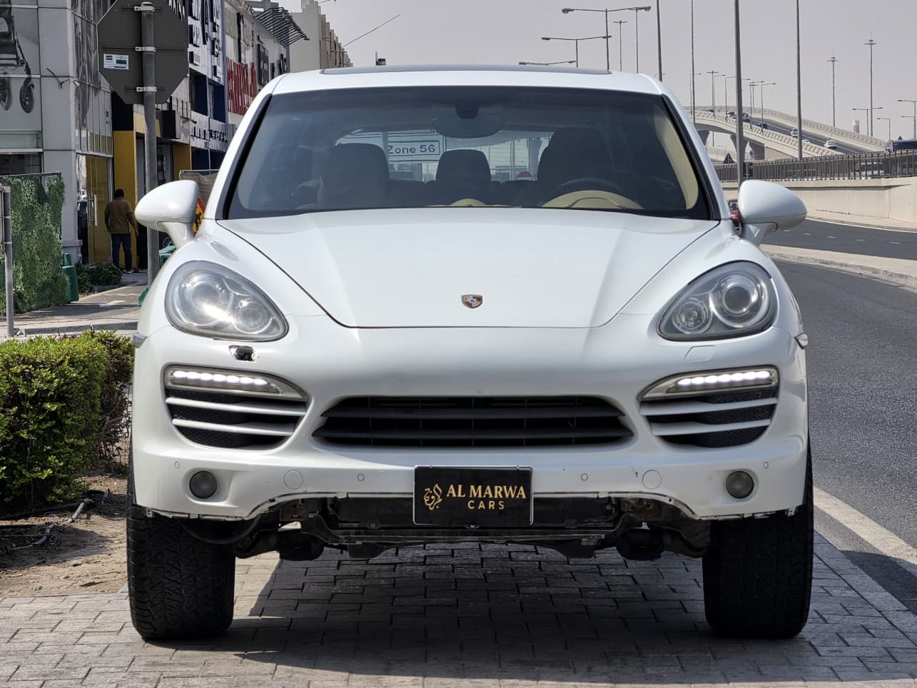 Porsche Cayenne 2013 - Image 2