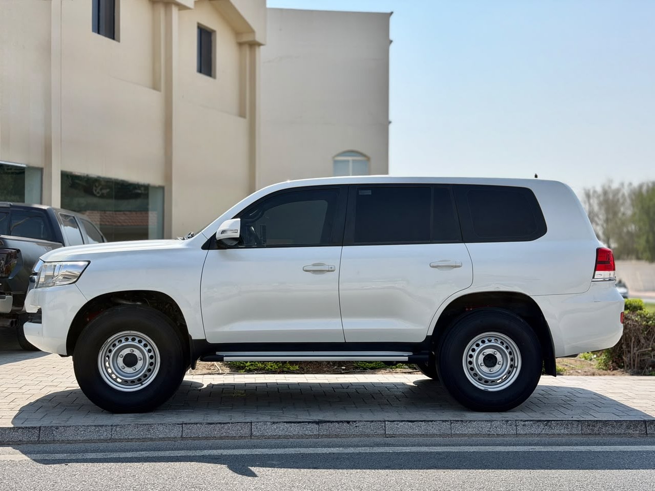 Toyota Land Cruiser GX 2017 - Image 4