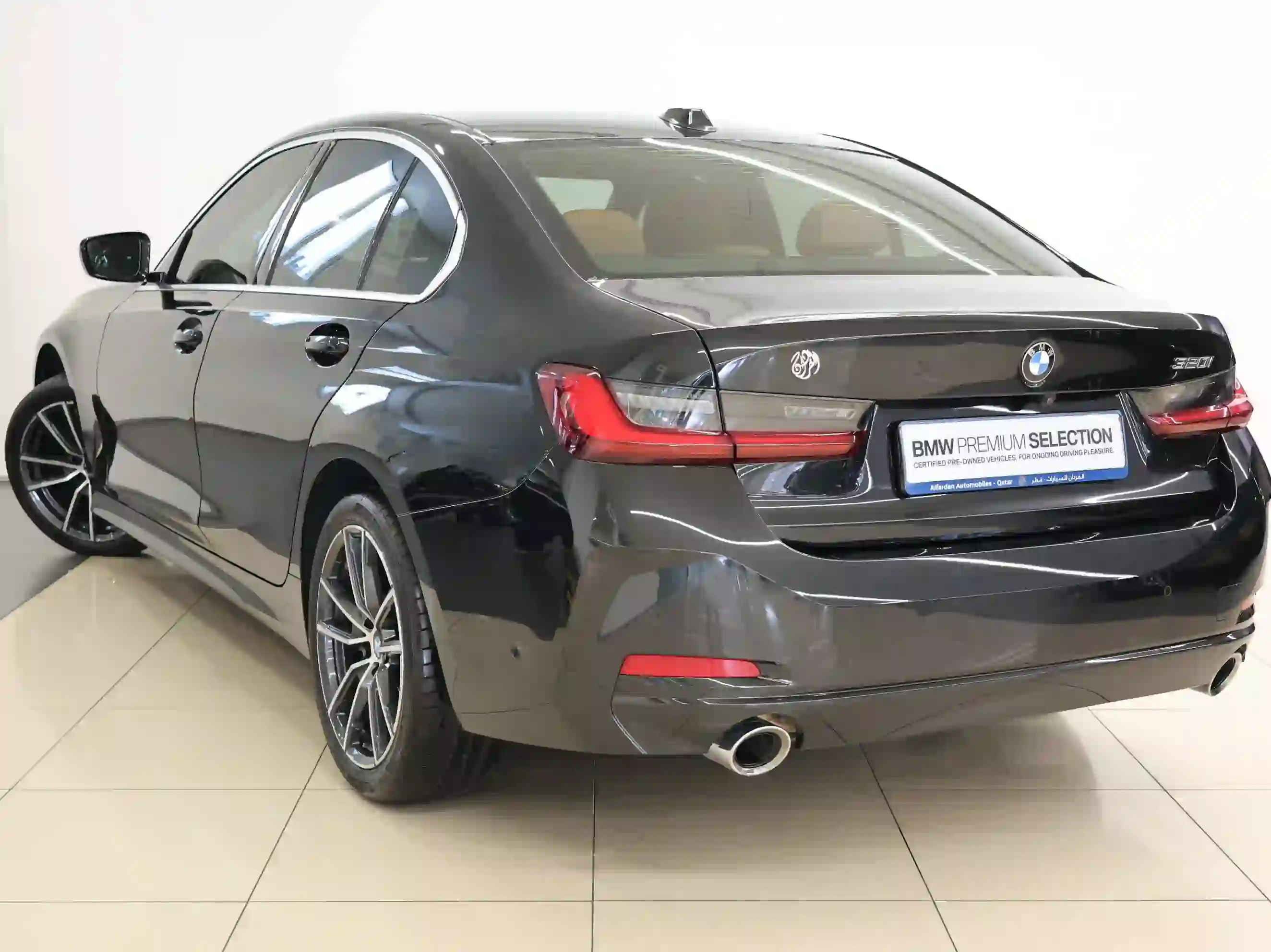 BMW 3-Series 320 i 2023 - Image 3
