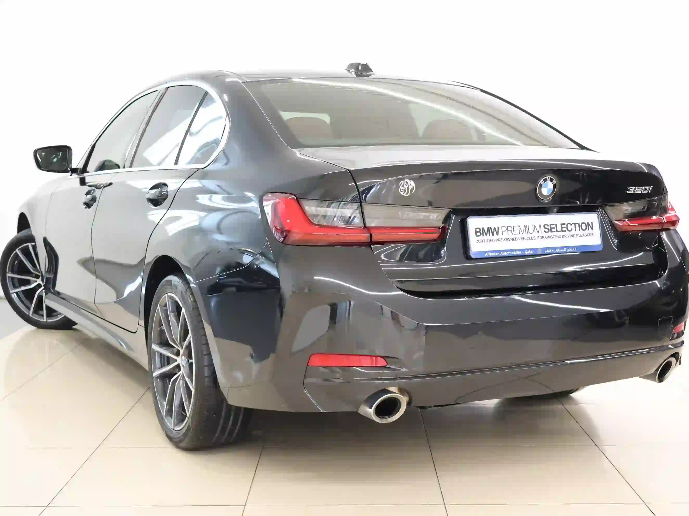 BMW 3-Series 320 i 2023 - Image 3