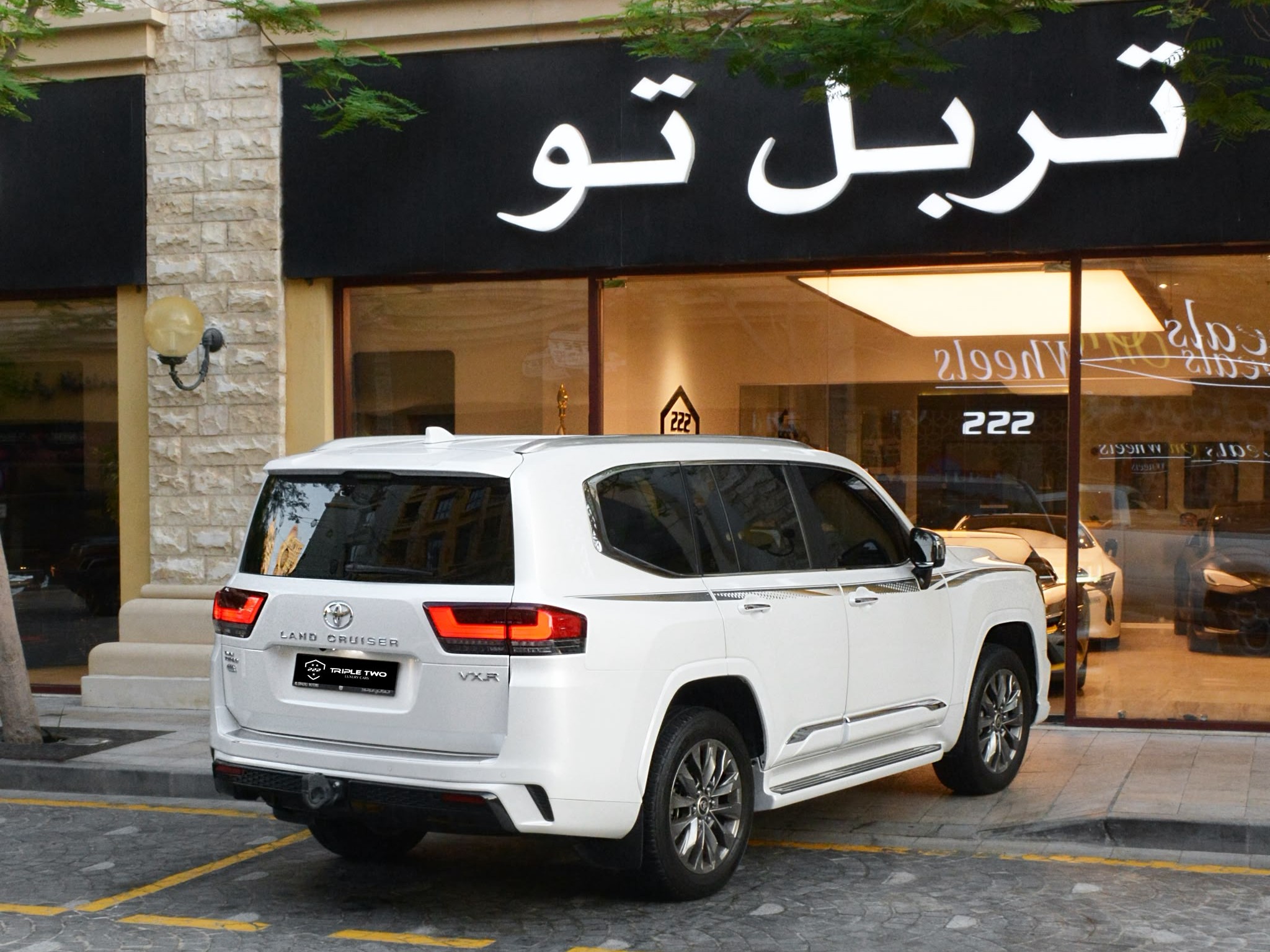 Toyota Land Cruiser VXR Twin Turbo 2025 - Image 4