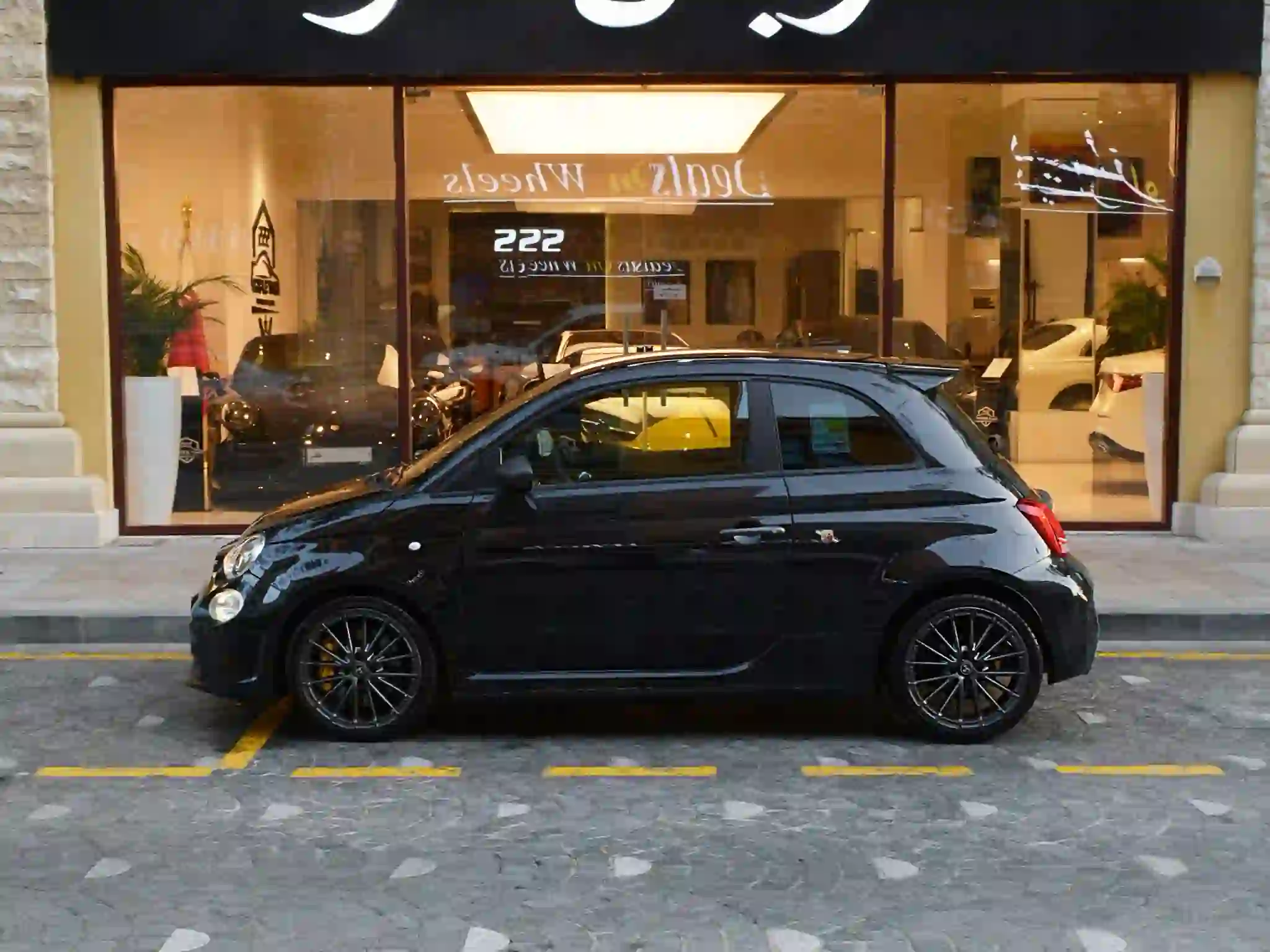 Fiat Abarth 695 2023 - Image 4
