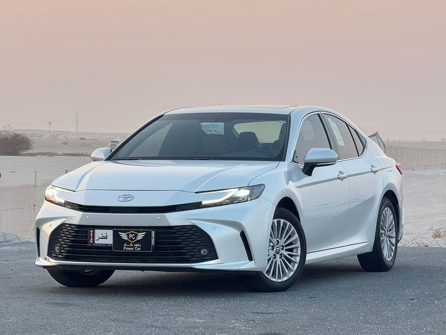 Toyota Camry LE 2025 - Image 2