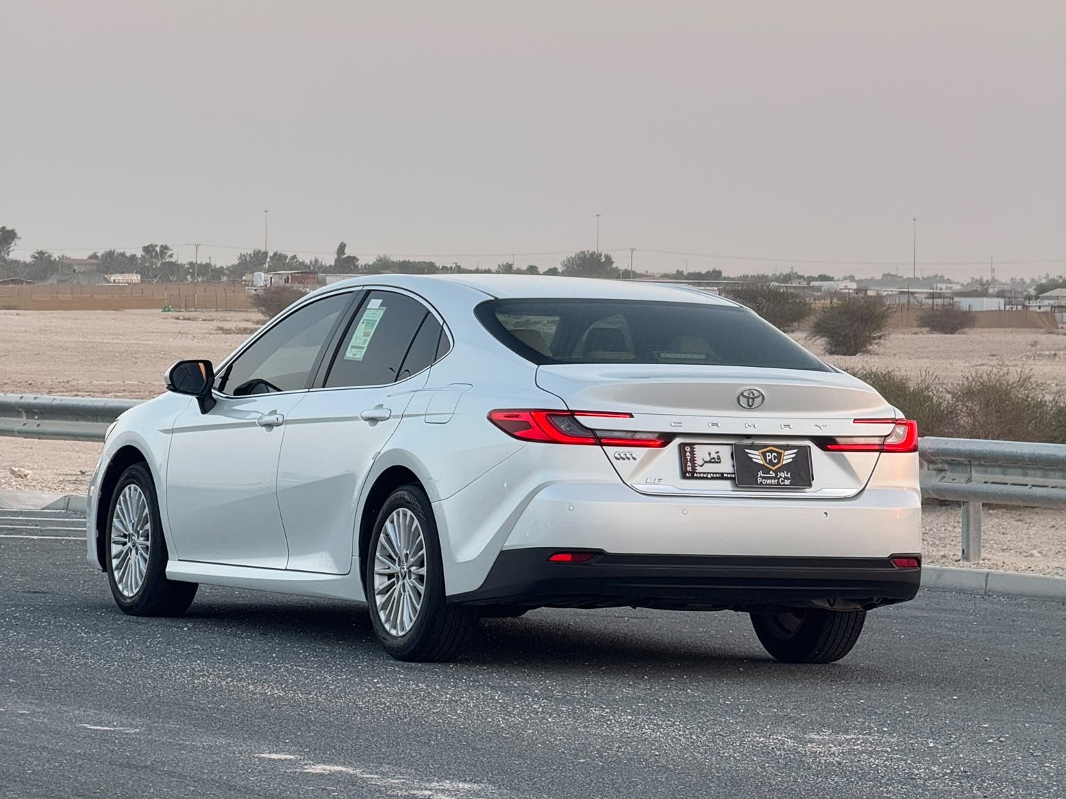 Toyota Camry LE 2025 - Image 3
