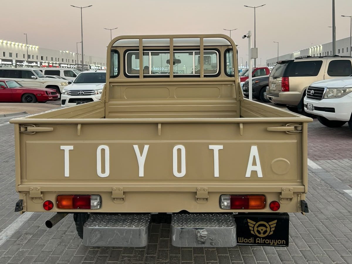 Toyota Land Cruiser 0000 - Image 4