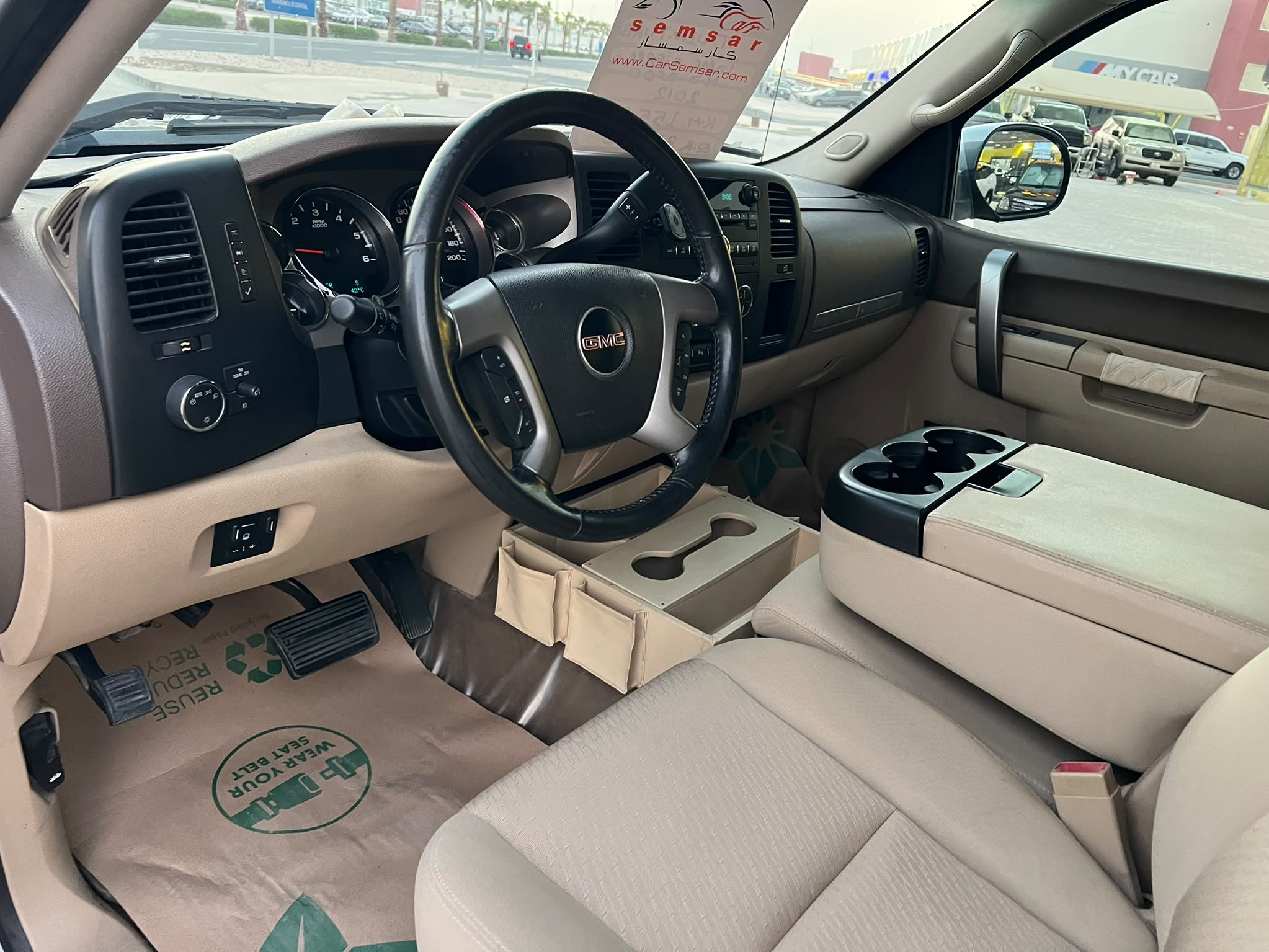 GMC Sierra SLE 2012 - Image 2