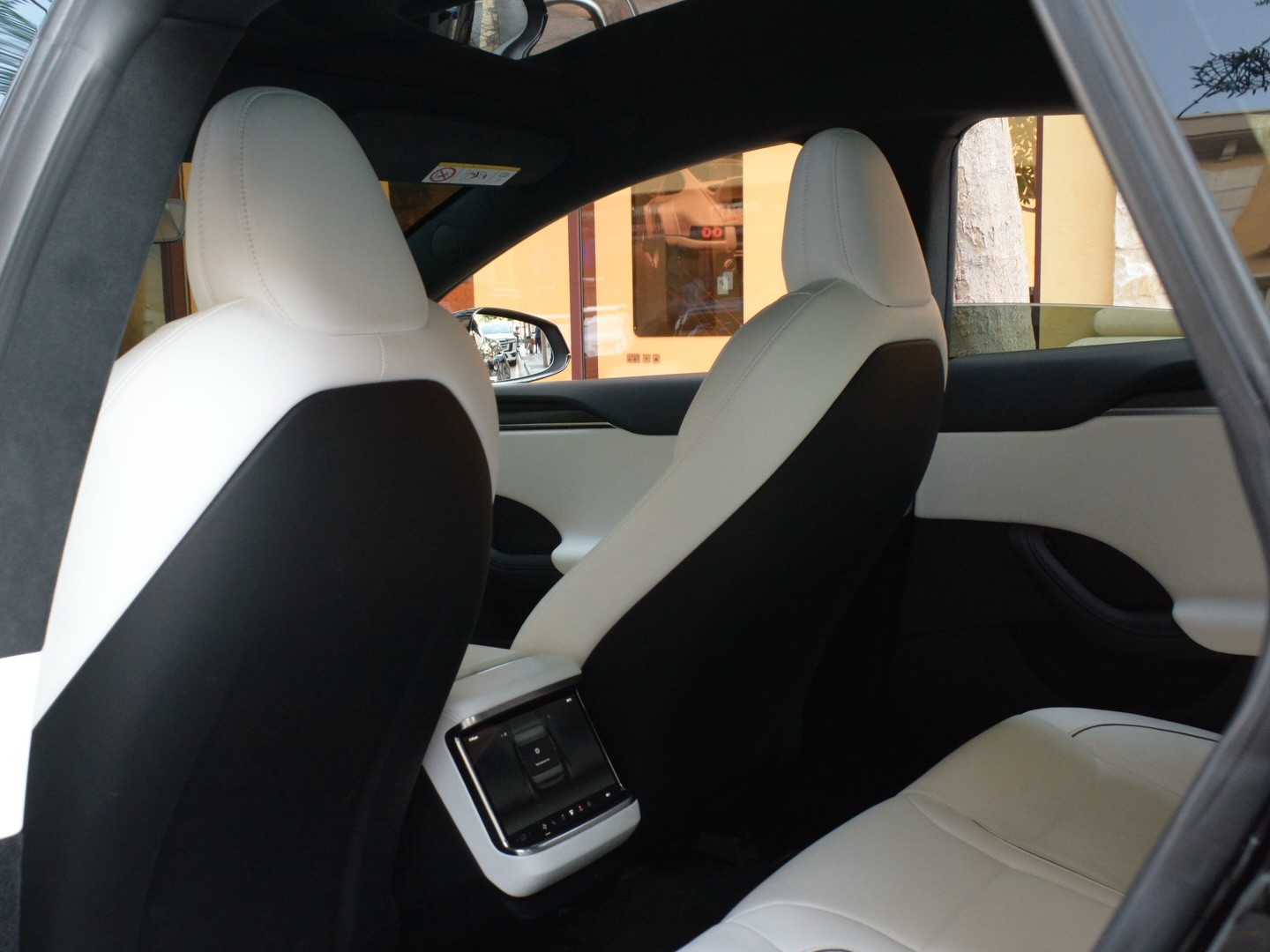 Tesla Model S Plaid 2023 - Image 3