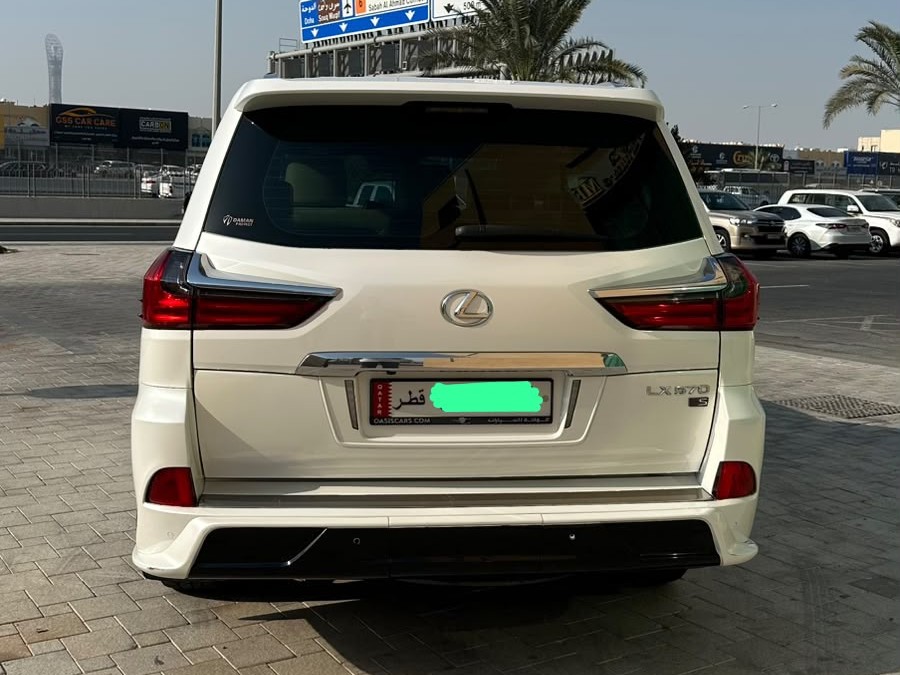 Lexus LX 570 S 2016 - Image 3