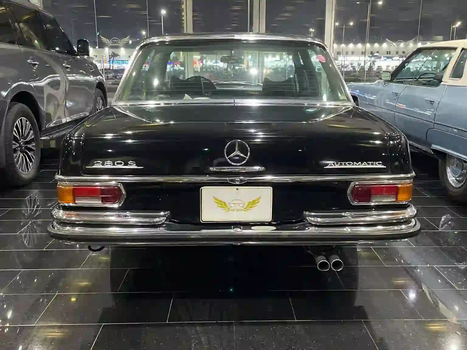 Mercedes-Benz S-Class Sedan 280 1971 - Image 4