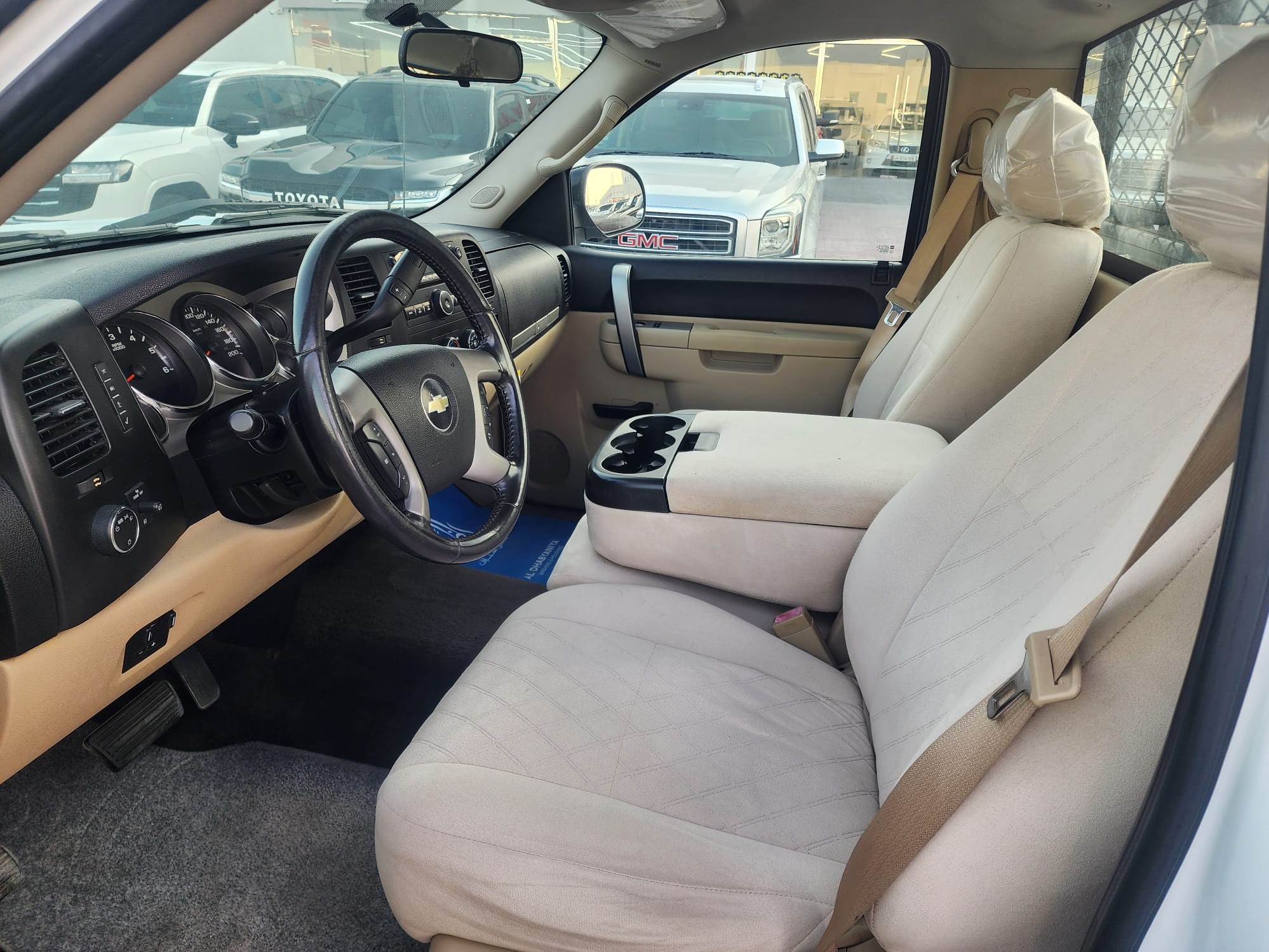 Chevrolet Silverado 2010 - Image 3
