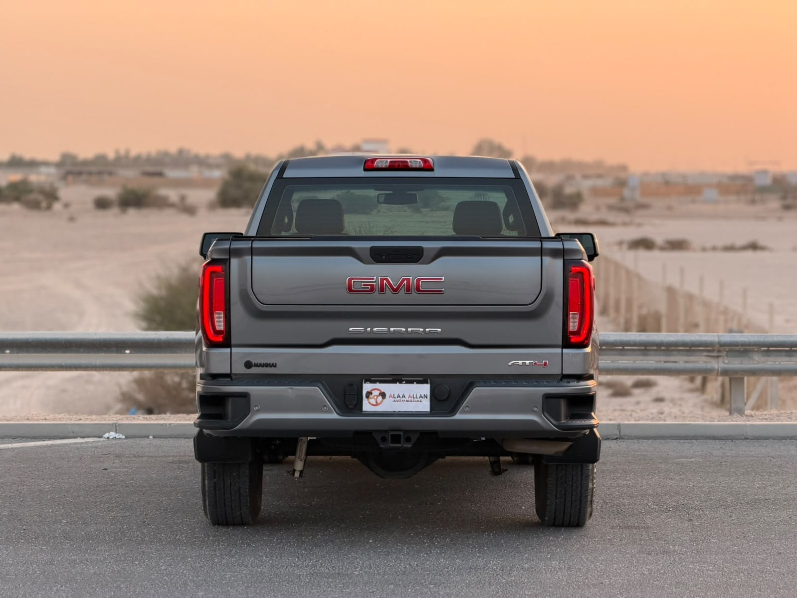 GMC Sierra AT4 2019 - Image 4