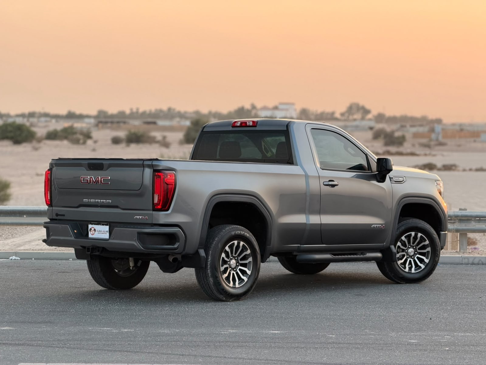 GMC Sierra AT4 2019 - Image 3