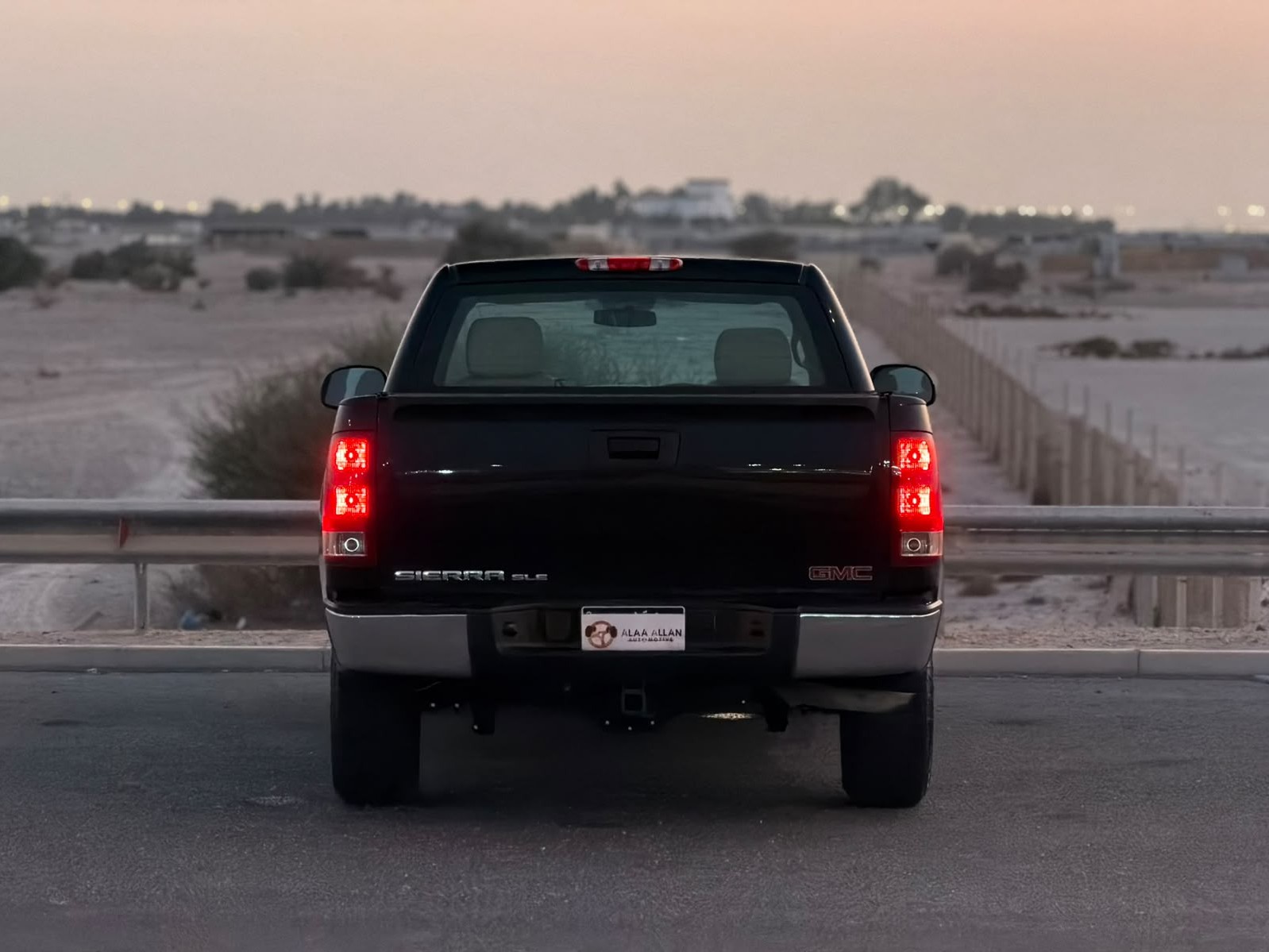 GMC Sierra 2013 - Image 3