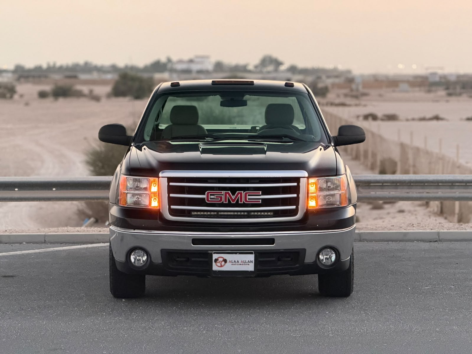 GMC Sierra 2013 - Image 1
