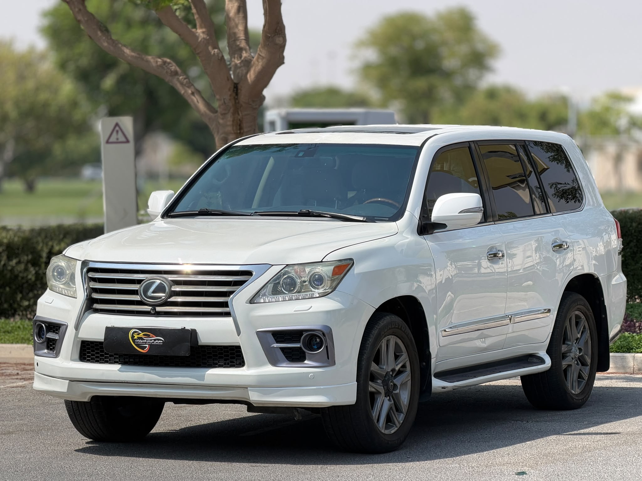 Lexus LX 570 S 2013 - Image 3