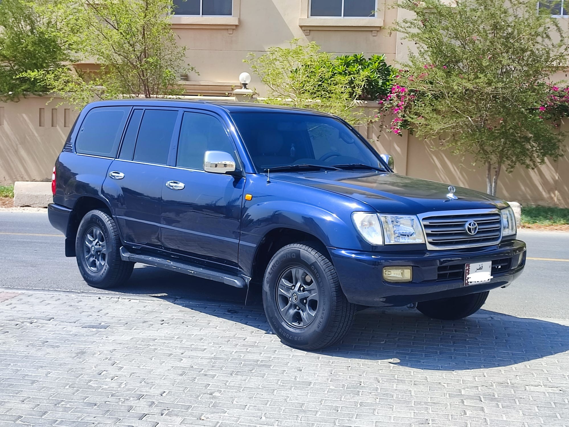 تويوتا لاند كروزر جي اكس ار v6 2004