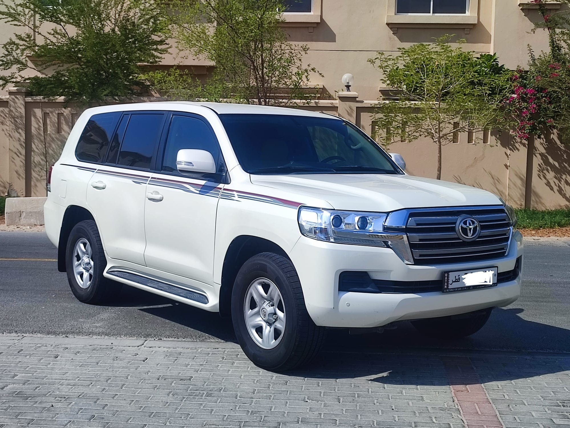 تويوتا لاند كروزر جي اكس ار v6 2020