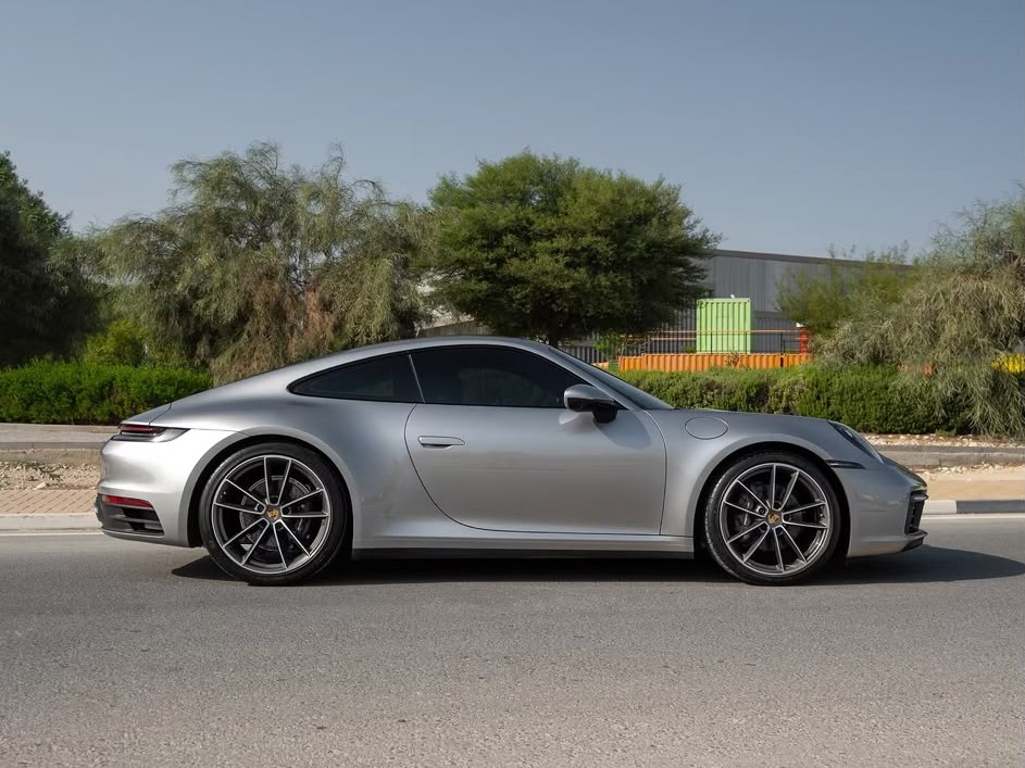 Porsche CARRERA 911 2024 - Image 4
