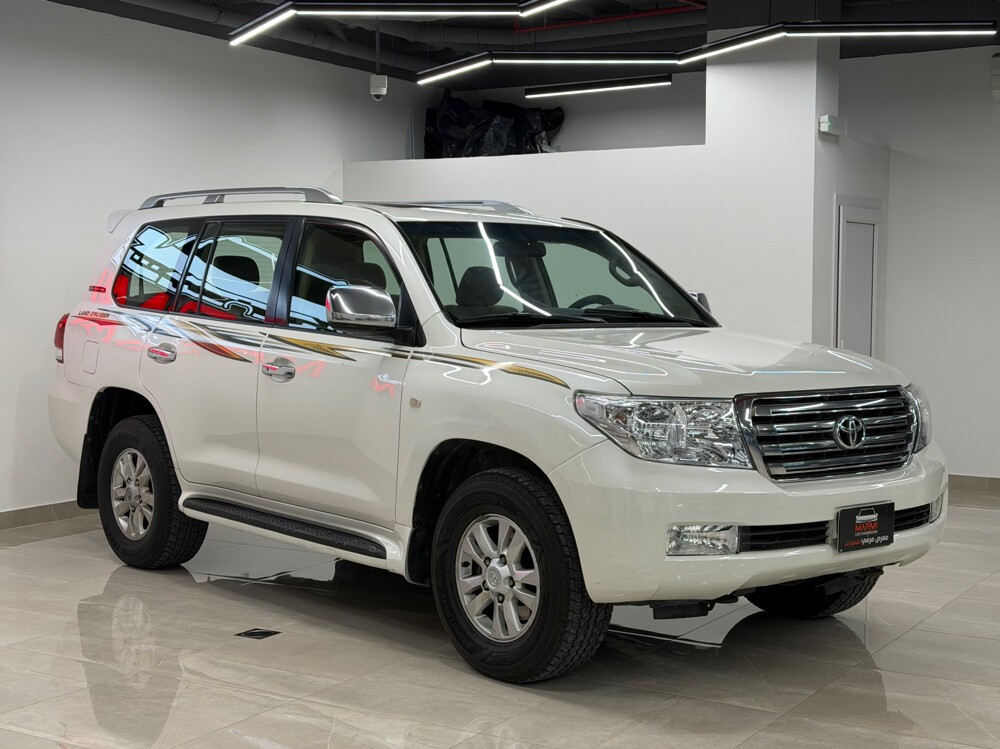 Toyota Land Cruiser GX 2011 - Image 2
