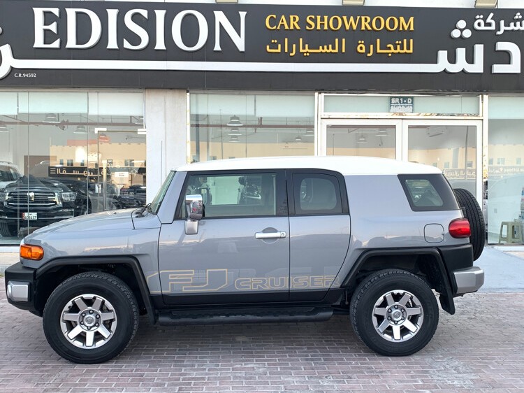 Toyota FJ Cruiser 2021 - Image 3